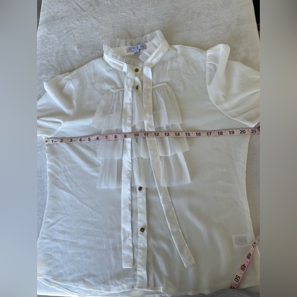 Story on button down lace bib long sleeve shirt - Picture 8 of 10